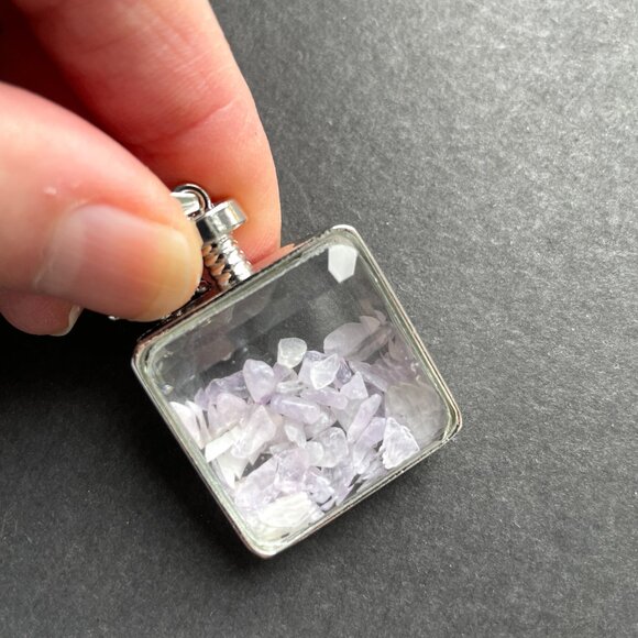 ✨ Pendant Necklace Crushed Amethyst Stone Shaker Square Frame Bottle Silver Tone - Picture 4 of 14